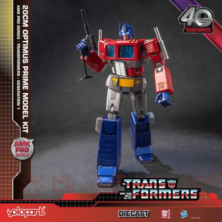 Transformers: Generation One Maqueta AMK Pro Series Optimus Prime 20 cm